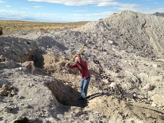 Collecting geodes from the Dugway geode beds on my last trip through Utah.